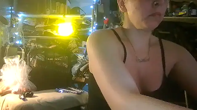 ShysluutGia online show from April 13, 5:35 am