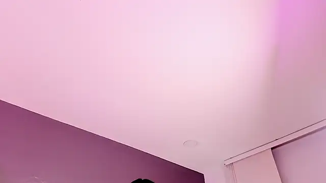 Mia cm online show from February 18, 8:05 pm