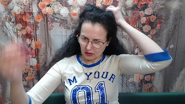 Miroslava Happi online show from May 9, 5:56 am