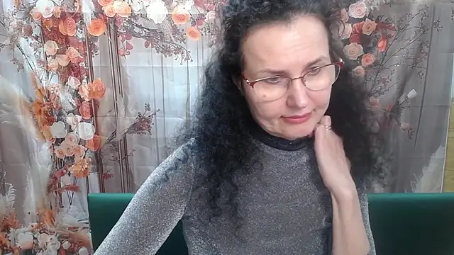 Miroslava Happi online show from May 15, 6:09 am
