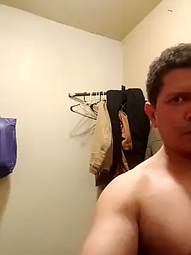 machoactivo1 online show from February 8, 1:33 pm