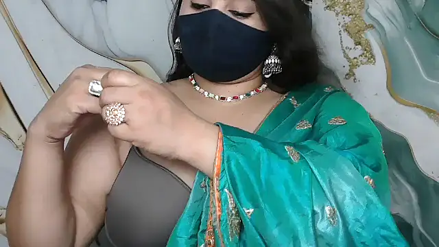 Snapshot of seetatiwari chatting on July 10, 5:59 pm seetatiwari online show from July 10, 5:59 pm