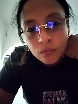 avispit online show from July 1, 5:56 pm