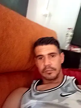 halfArabhalfspanish online show from June 19, 12:20 pm