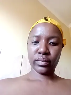 Coco Nile online show from August 3, 7:40 am