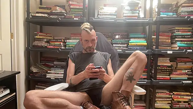 SubtleForest616 online show from May 29, 6:17 pm