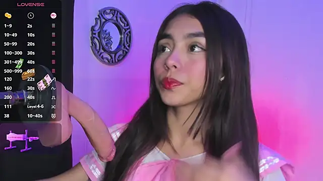 lanna brunette online show from December 18, 1:17 pm