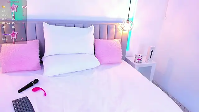 isolari  online show from December 10, 4:34 am