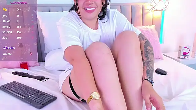 isolari  online show from January 8, 8:16 am