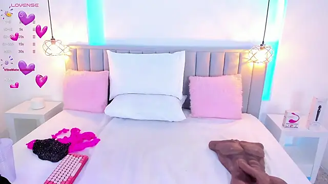 isolari  online show from January 15, 4:25 am