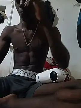 Snapshot of negritosex6 chatting on August 3, 10:24 pm negritosex6 online show from August 3, 10:24 pm