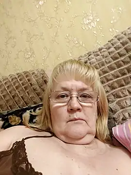 Violet5364 online show from March 4, 8:26 pm