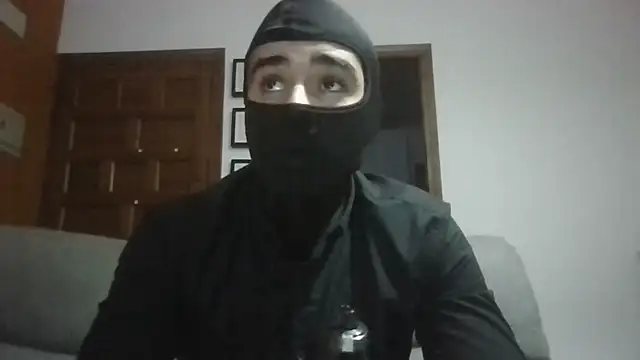 Snapshot of ESCOMOFUC chatting on February 24, 8:47 pm ESCOMOFUC online show from February 24, 8:47 pm