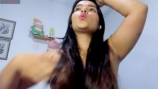 Snapshot of sarita_bigbooty_ chatting on June 7, 10:08 am sarita bigbooty online show from June 7, 10:08 am