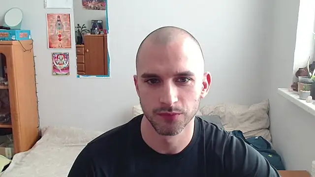 OskarBreno online show from April 25, 4:37 pm