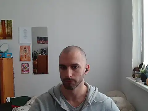 OskarBreno online show from April 27, 7:50 am