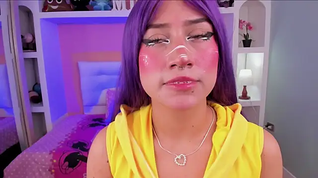 Snapshot of miss___megan chatting on December 22, 2:08 am miss megan online show from December 22, 2:08 am