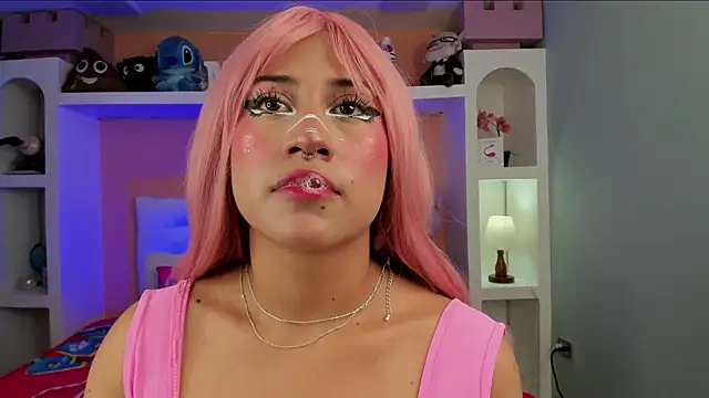 Snapshot of miss___megan chatting on January 14, 2:06 am miss megan online show from January 14, 2:06 am