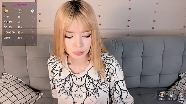 Snapshot of Pakk_Minni chatting on February 25, 8:14 am Pakk Minni online show from February 25, 8:14 am