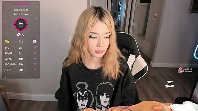 Snapshot of Pakk_Minni chatting on February 28, 5:48 pm Pakk Minni online show from February 28, 5:48 pm