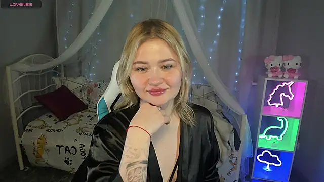 Snapshot of MargoBryan chatting on February 21, 9:22 pm MargoBryan online show from February 21, 9:22 pm
