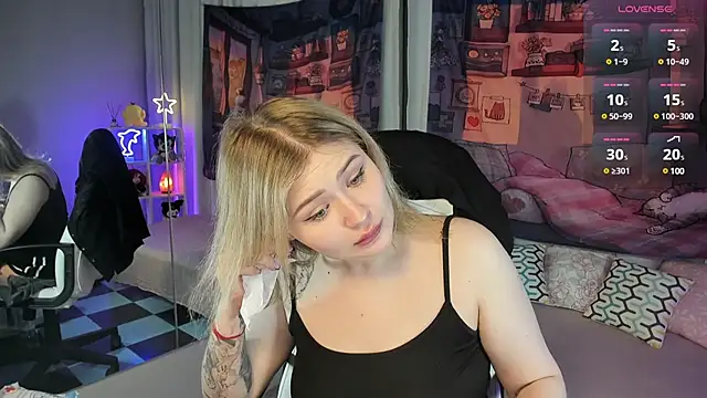 Snapshot of MargoBryan chatting on February 27, 9:25 pm MargoBryan online show from February 27, 9:25 pm