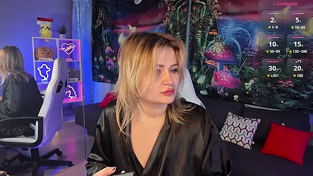 Snapshot of MargoBryan chatting on March 12, 6:44 pm MargoBryan online show from March 12, 6:44 pm