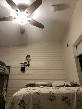 Snapshot of guajiro276565 chatting on February 25, 7:47 pm guajiro276565 online show from February 25, 7:47 pm