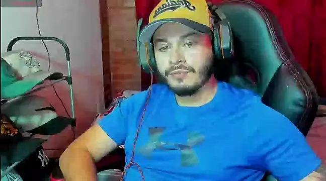 ragnar lothbrok777 online show from March 13, 4:05 am