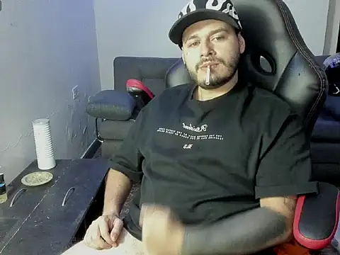 ragnar lothbrok777 online show from February 14, 5:15 am