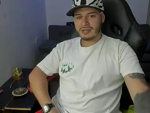 ragnar lothbrok777 online show from April 10, 3:12 am