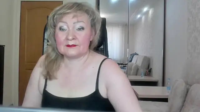 Victoria secrets  online show from April 14, 5:35 am