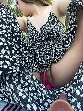 Snapshot of Pussy4564N chatting on May 6, 12:32 pm Pussy4564N online show from May 6, 12:32 pm