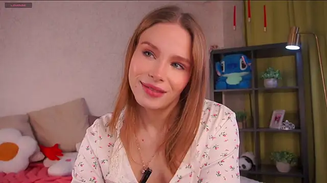 TaiteBayles online show from April 22, 1:41 am