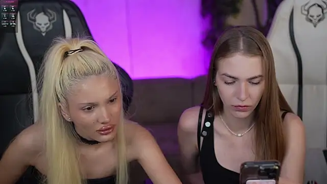 Layla Sweet  online show from October 16, 6:31 pm