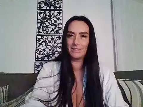 Layla Gilf Mae online show from March 14, 9:21 pm