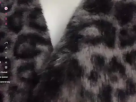 Snapshot of a-lian chatting on March 5, 2:03 am a-lian online show from March 5, 2:03 am