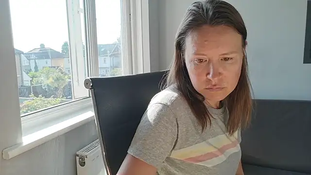 Snapshot of eatmypie69 chatting on July 8, 7:24 am eatmypie69 online show from July 8, 7:24 am