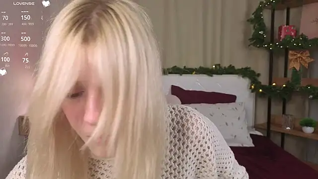 EdlaHewell online show from December 20, 1:23 am