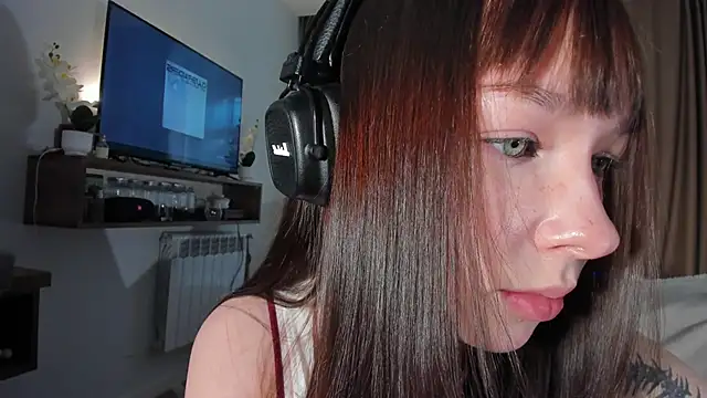 Snapshot of Sindy_Juxx chatting on April 18, 4:49 am Sindy Juxx online show from April 18, 4:49 am