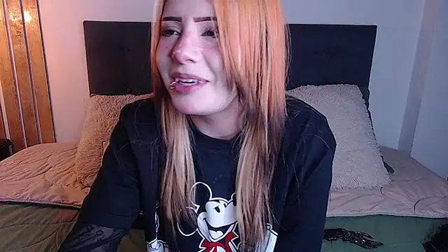 Snapshot of fyreandfox_ chatting on June 26, 8:35 pm fyreandfox online show from June 26, 8:35 pm