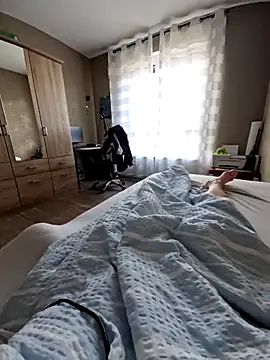 DerechteJunge online show from March 8, 7:38 am