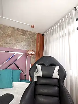 EmmaSulivan online show from October 28, 11:47 am