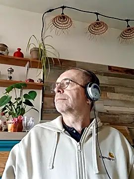 Xavspank2 online show from March 27, 8:37 am