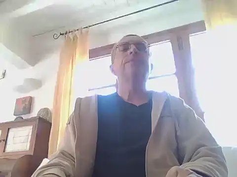 Xavspank2 online show from April 1, 12:28 pm