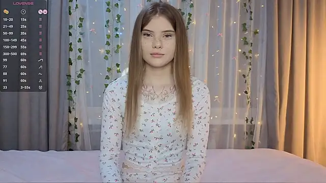 CarolinePepper online show from March 20, 2:00 pm