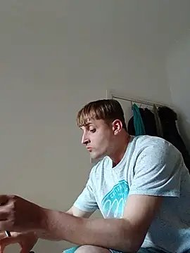 Snapshot of Eusuntnoulgigolo chatting on June 5, 6:13 pm Eusuntnoulgigolo online show from June 5, 6:13 pm
