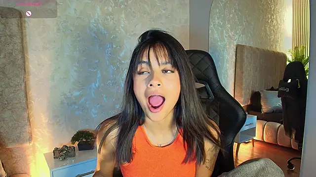 katia foxxx  online show from June 26, 5:39 pm