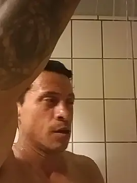 Snapshot of salchichon_69 chatting on June 1, 7:43 am salchichon 69 online show from June 1, 7:43 am