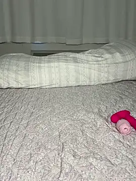 Snapshot of skybeatrice7 chatting on March 12, 9:03 pm skybeatrice7 online show from March 12, 9:03 pm